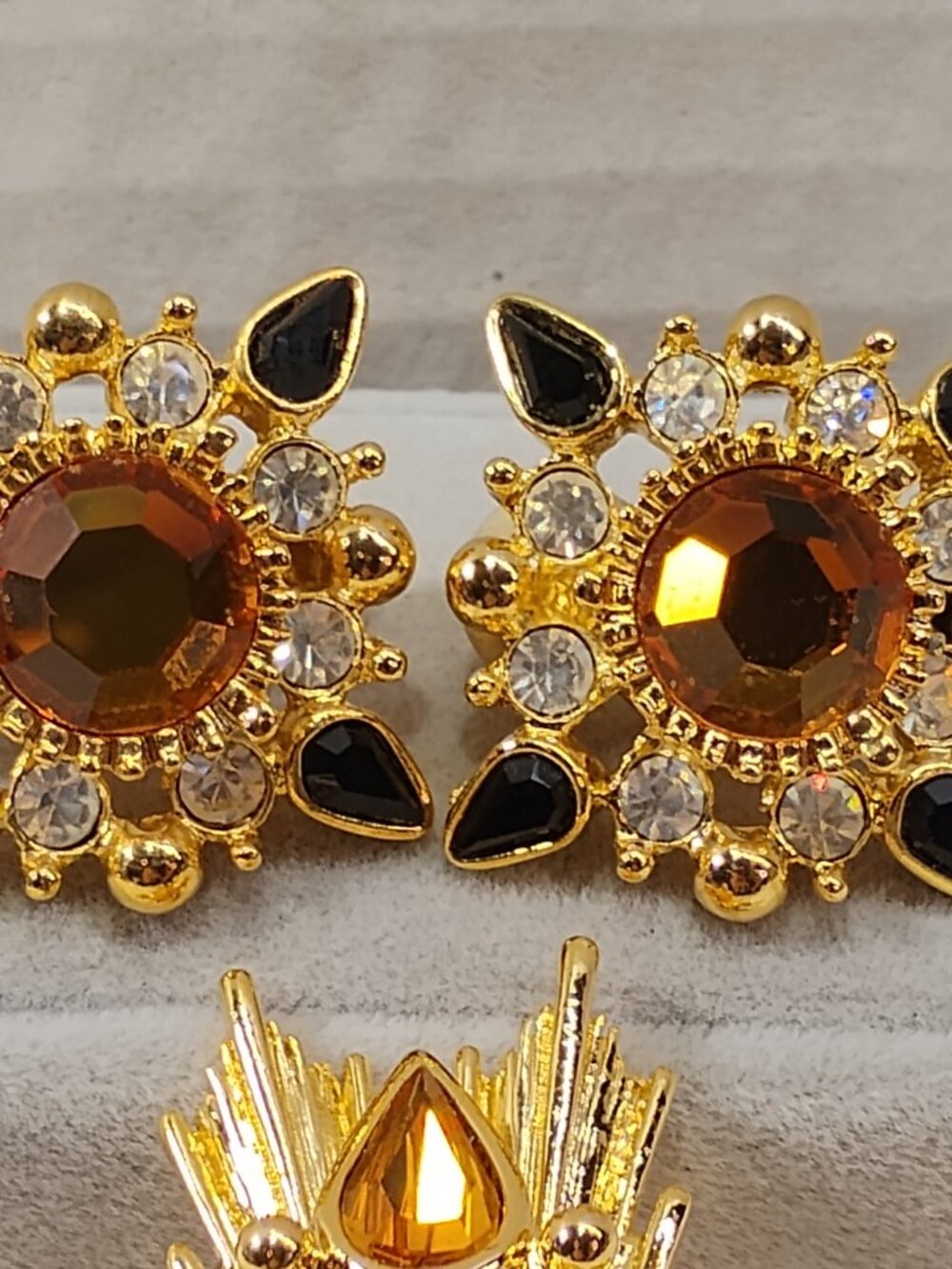 Vintage Joan Rivers Maltese Cross Rhinestone Brooch & Clip On Earrings LOT - Picture 5 of 11